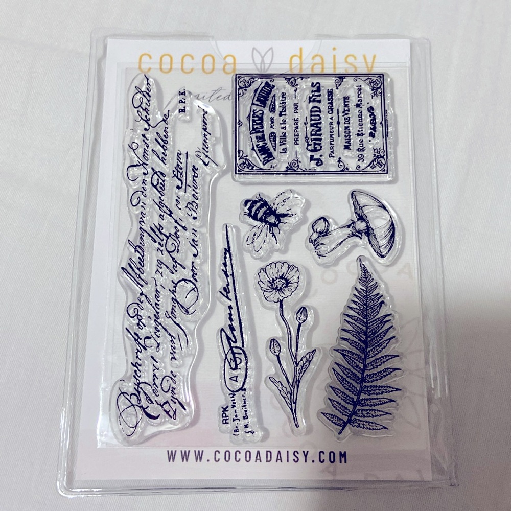 Cocoa Daisy Little Bee Cottage stamp
